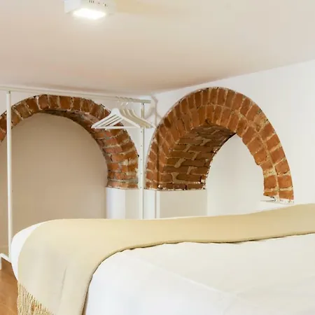 Homeathotel - Copernico Apts